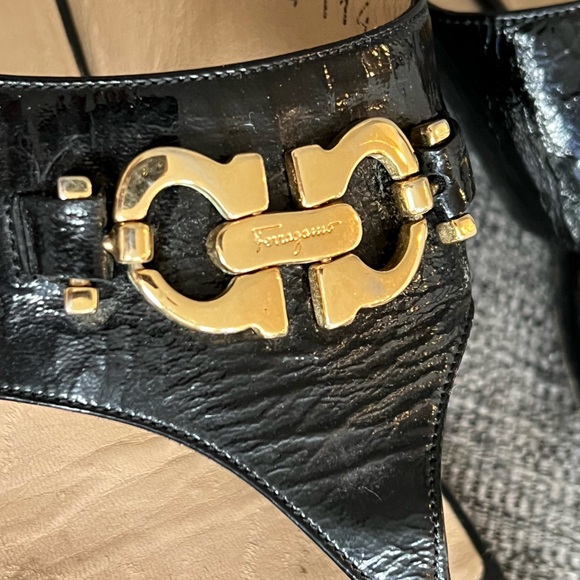 Salvatore Ferragamo black platinum leather sandals - Picture 11 of 11